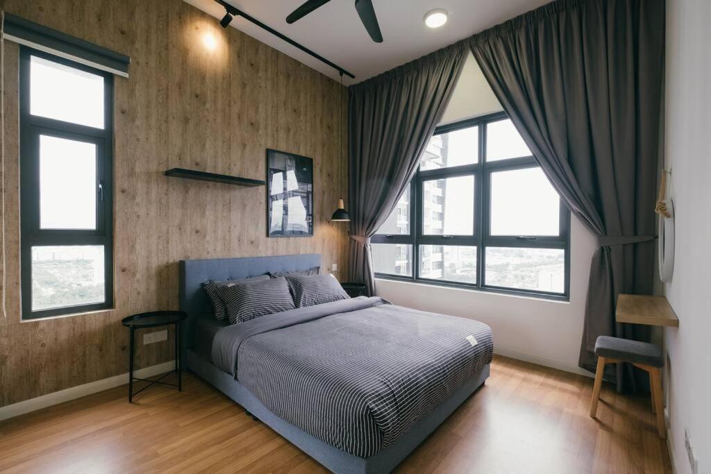 Apartment Lakeville 3br5pax Batucave Pool 500mbps Kuala Lumpur