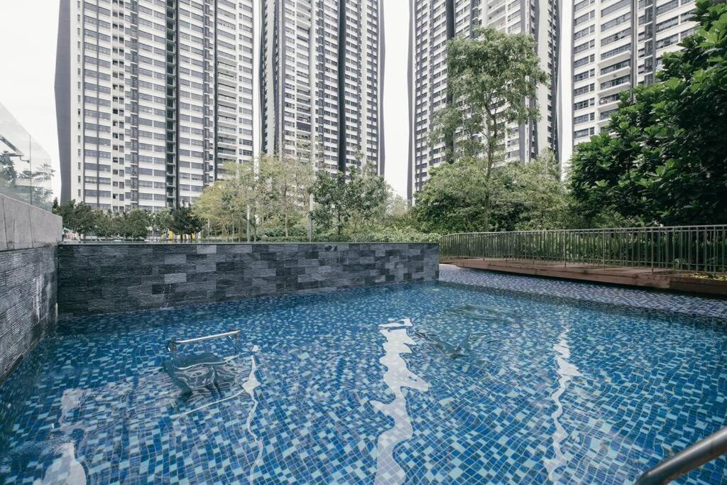 Apartment Lakeville 3br5pax Batucave Pool 500mbps